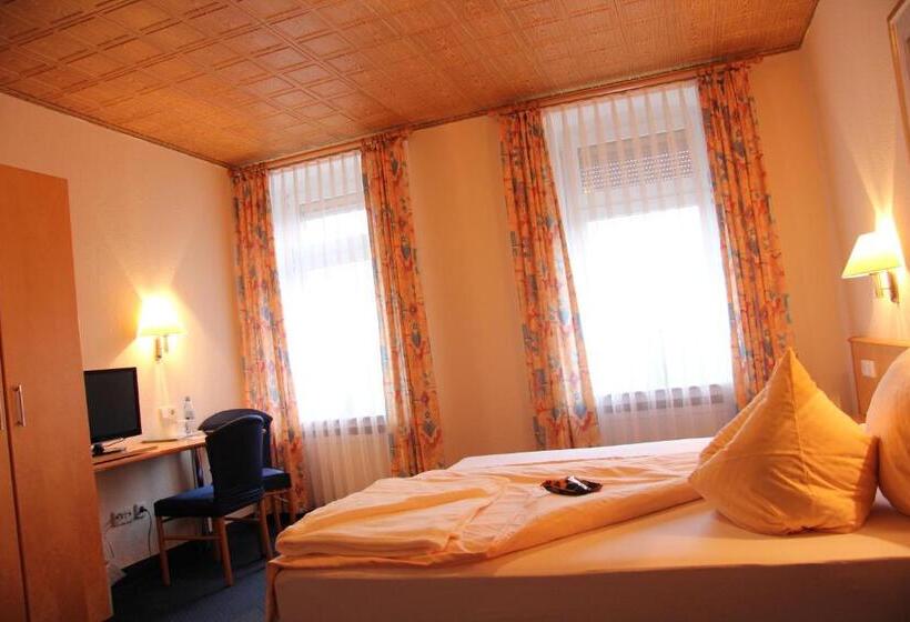 غرفة قياسية فردية, Klinger