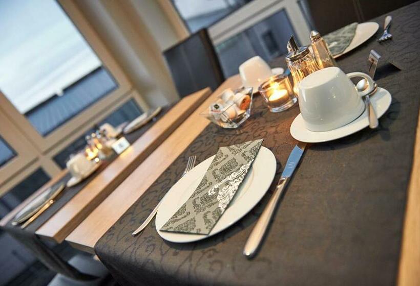 스탠다드 싱글 룸, Komm  In