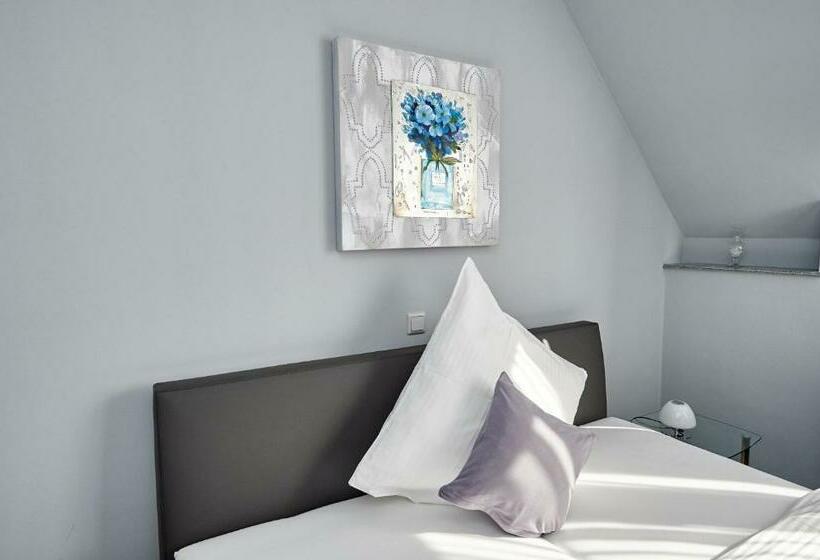 스탠다드 싱글 룸, Komm  In