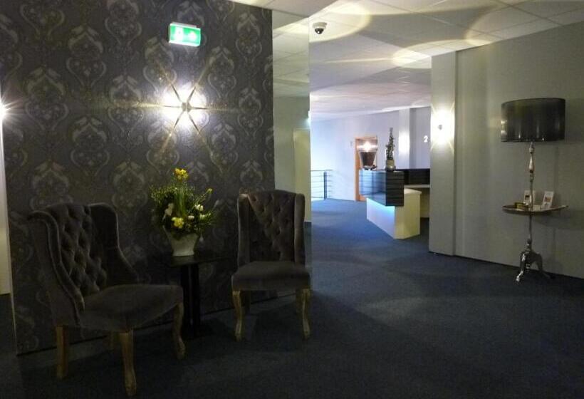 스탠다드 룸, Komm  In