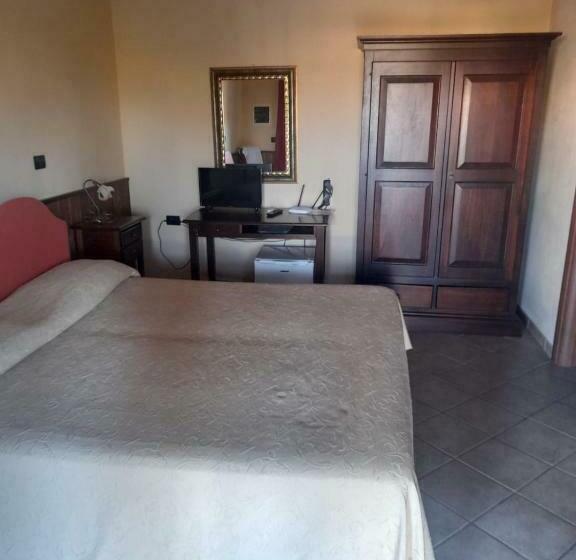 بنجلو قياسى, Oasi Del Visir Resort