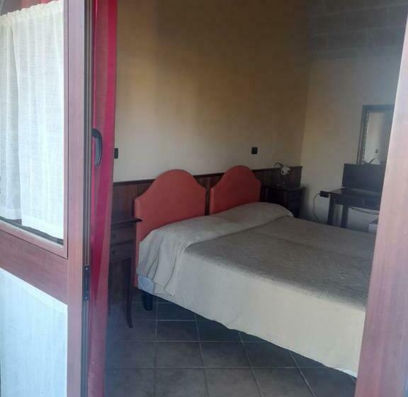 بنجلو قياسى, Oasi Del Visir Resort