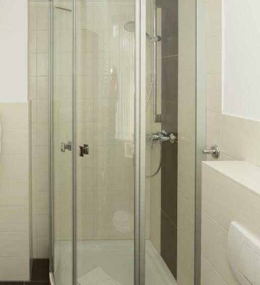 标准单人间, Rendsburg