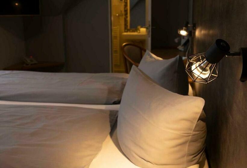 标准间, Rendsburg