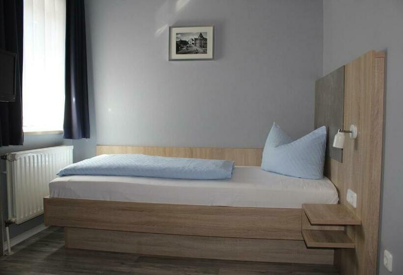 标准单人间, Rendsburg