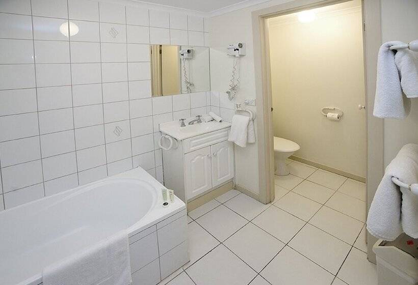 Апартаменты 3 Спальни, Hawthorn Gardens Serviced Apartments