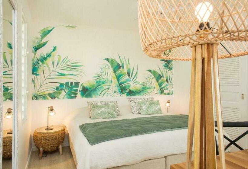 بانگلوی استاندارد با چشمانداز دریا, Raiatea Lodge