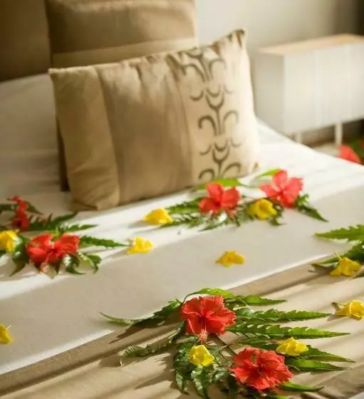 اتاق استاندارد با چشم‌انداز دریاچه, Raiatea Lodge