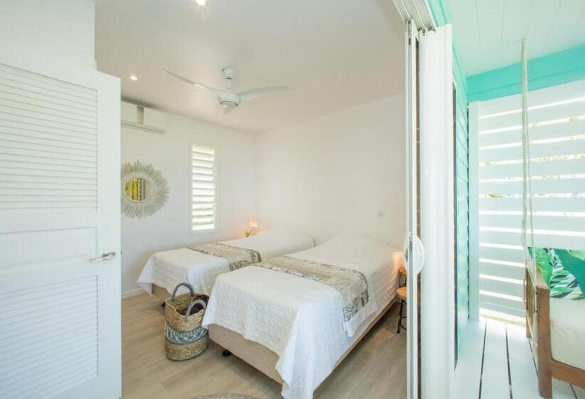 بانگلوی خانوادگی با چشمانداز دریا, Raiatea Lodge