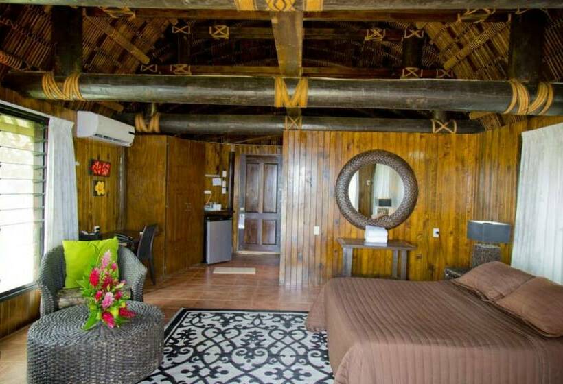 بانگلوی استاندارد با چشمانداز دریا, Le Lagoto Resort & Spa