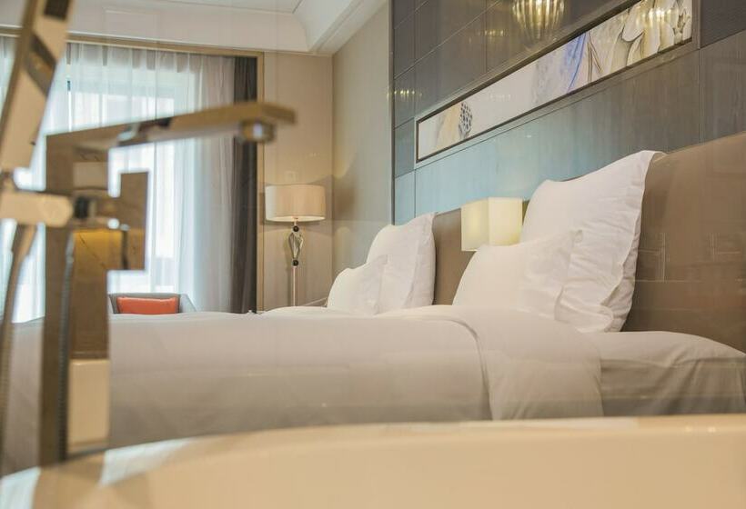 豪华房间, Pullman Shishi Mattison