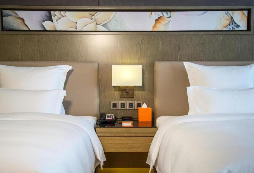 高级大房间, Pullman Shishi Mattison