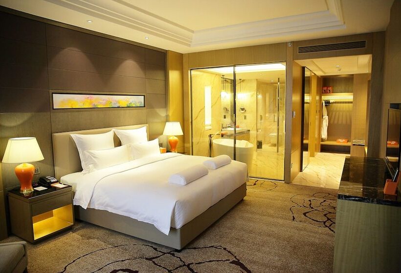 高级大房间, Pullman Shishi Mattison