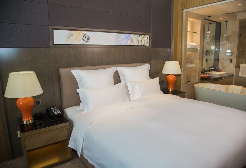 豪华套房, Pullman Shishi Mattison