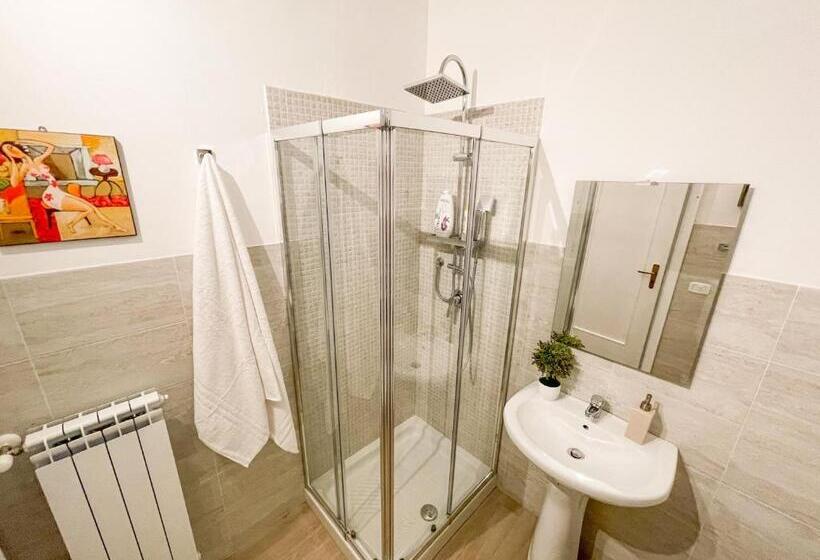 标准间, B&b Dietro Il Politeama
