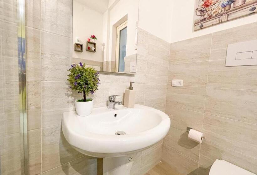 标准间, B&b Dietro Il Politeama