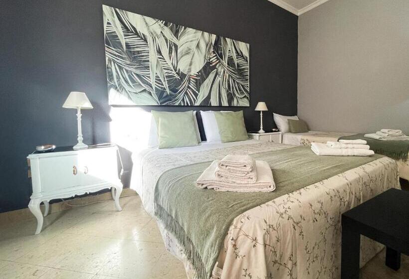 标准三人间共用浴室, B&b Dietro Il Politeama