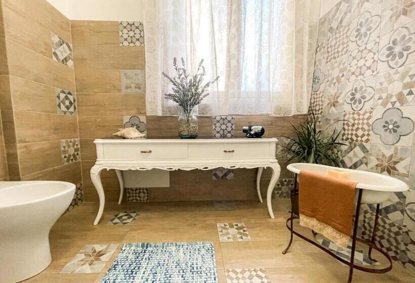 标准间, B&b Dietro Il Politeama