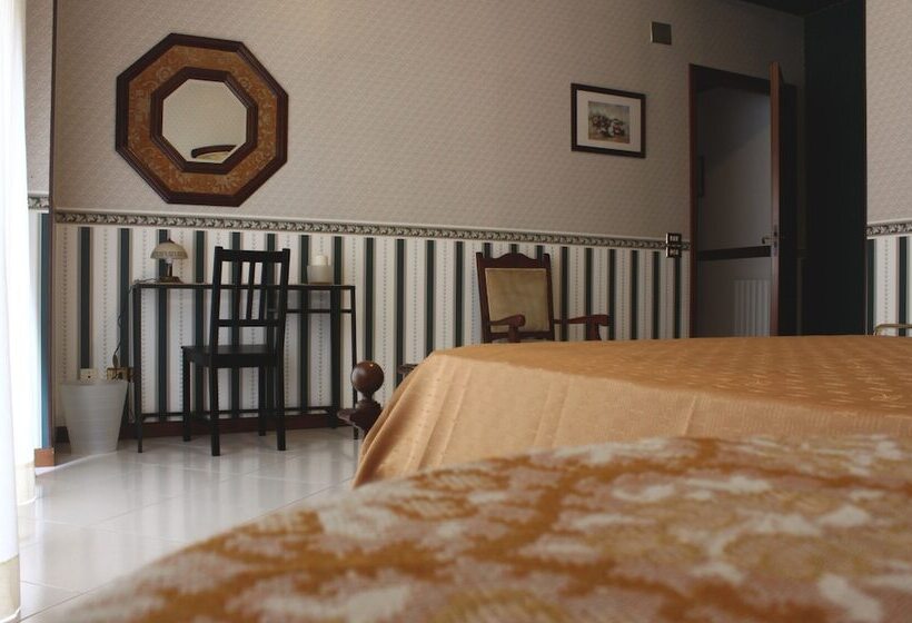 标准间, B&b Dietro Il Politeama