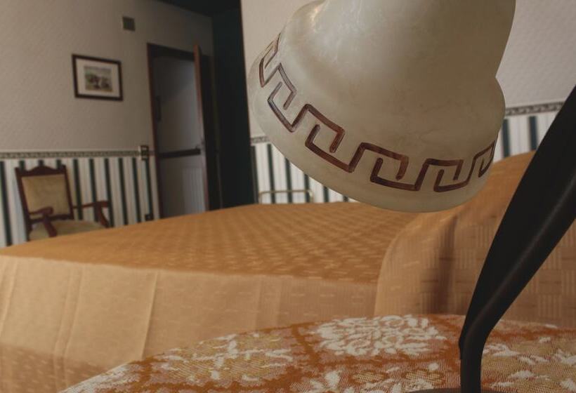 标准间, B&b Dietro Il Politeama