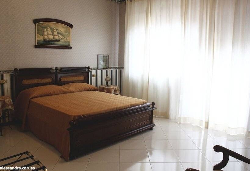 标准间, B&b Dietro Il Politeama