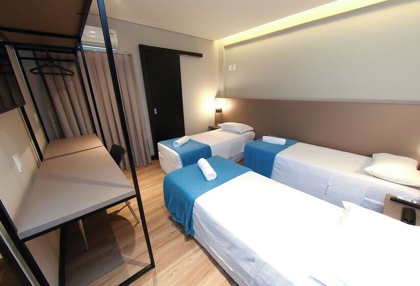 Chambre Triple Standard, Arco Do Sol Park