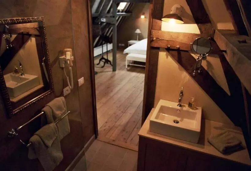 اتاق استاندارد با چشم‌انداز شهر, B&b 1669