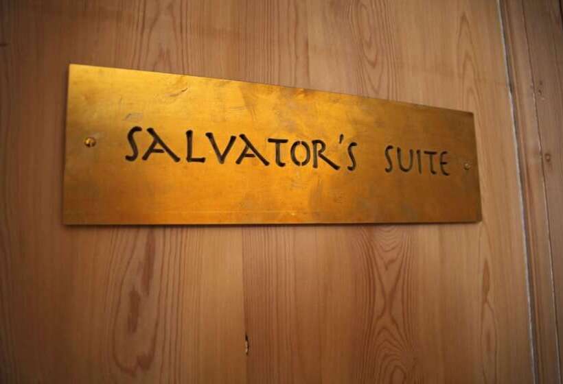 Deluxe Svit, B&b 1669