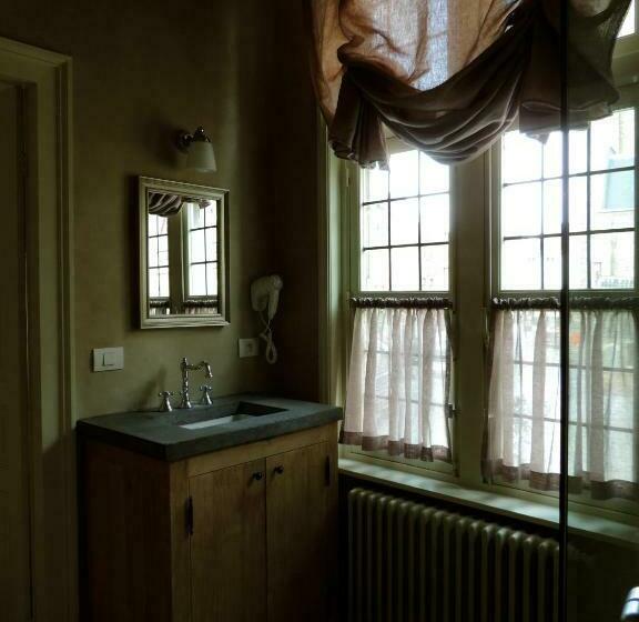 غرفة ديلوكس سرير كينج مطلة على المدينة, B&b Saintsauveur Bruges