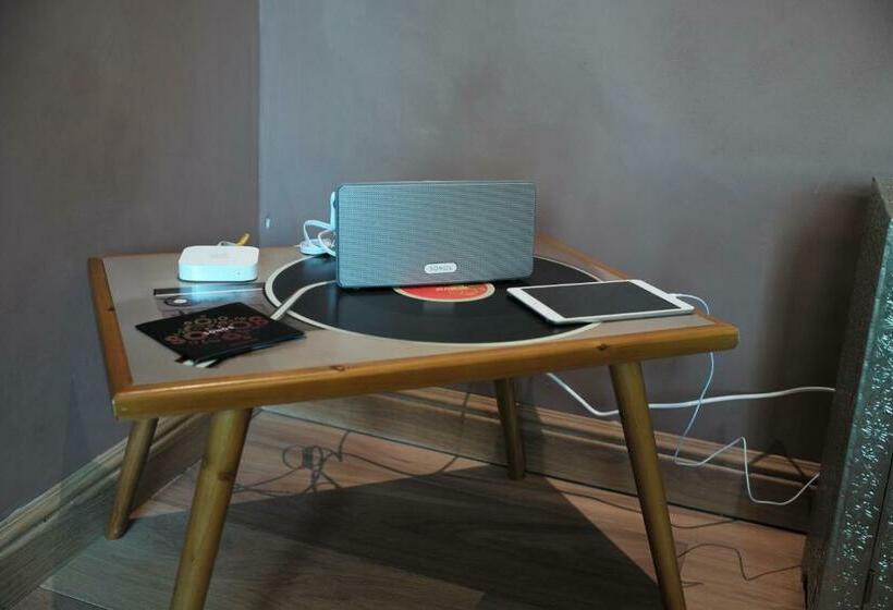 غرفة ديلوكس سرير كينج مطلة على المدينة, B&b Saintsauveur Bruges