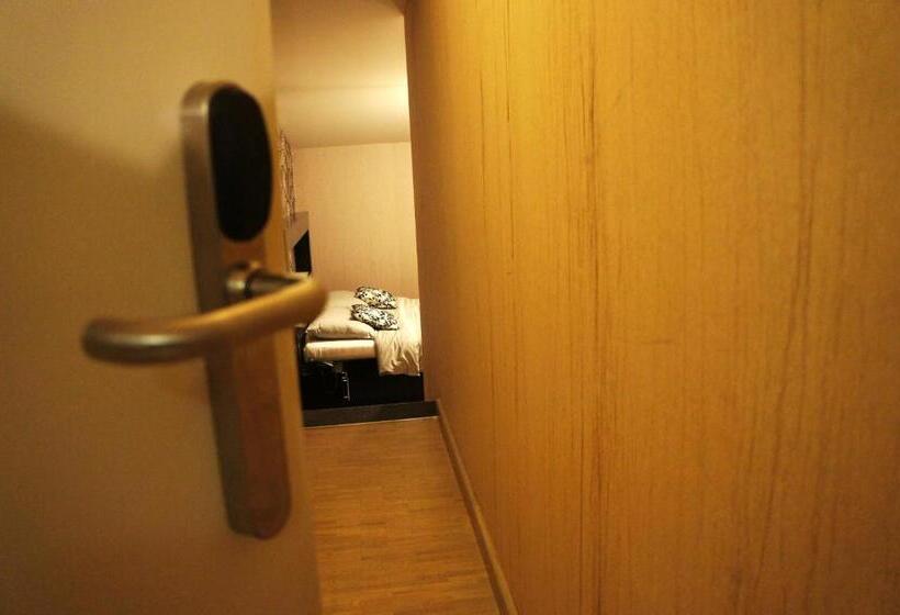 Полулюкс, Belrom