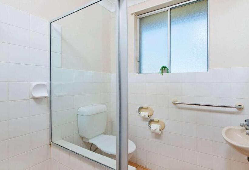 اتاق استاندارد سه نفره, Econo Lodge Savannah Park Tamworth