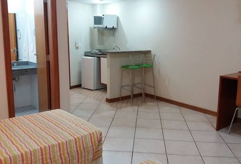 Номер Deluxe, Edifício Metropolis