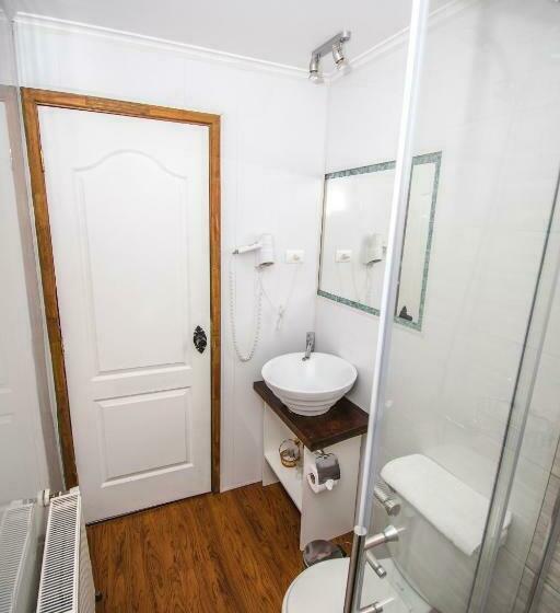 חדר סטנדרט, Hallef