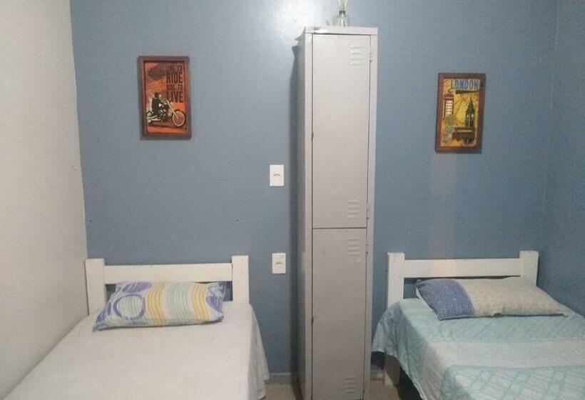 共用房间的床, Hostel Freeway