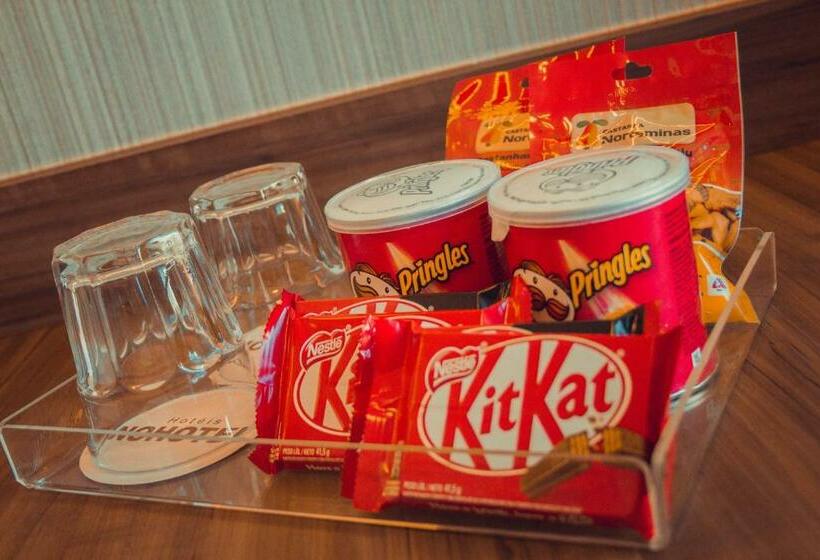 디럭스 룸 킹사이즈 침대, Nohotel Premium Americana