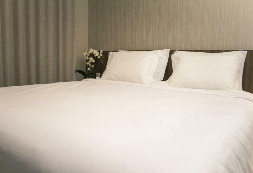 غرفة سوبيريور سرير كينج, Nohotel Premium Americana