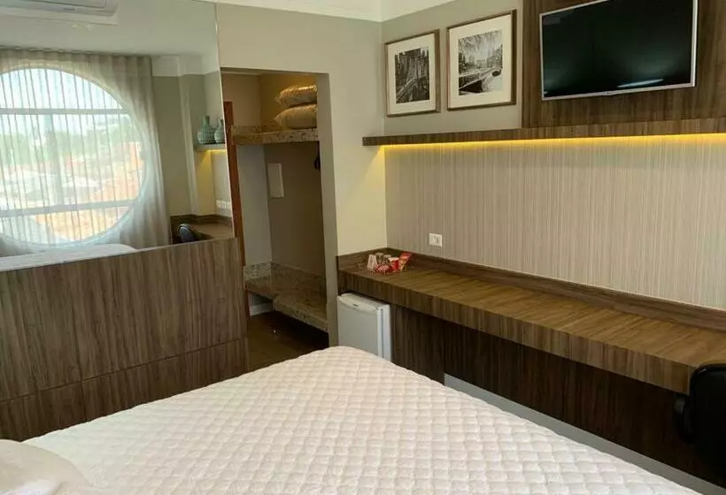 Superior-huone King-vuode, Nohotel Premium Americana