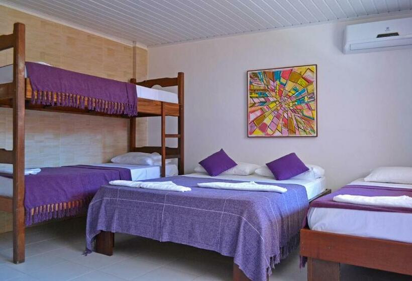 غرفة عادية خماسية, Pousada Aconchego