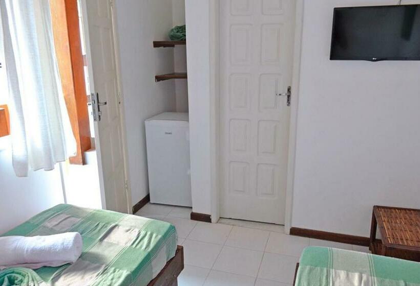 غرفة قياسية مزوَّدة بشُرفة, Pousada Aconchego