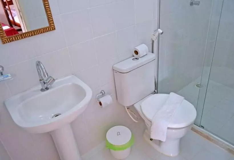 Standard Viiden Hengen Huone, Pousada Aconchego