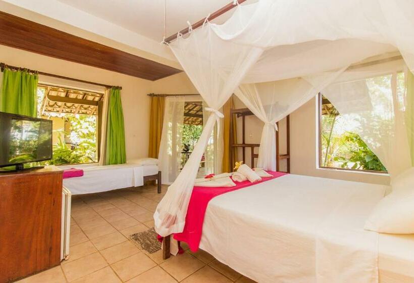 غرفة قياسية ثلاثية, Pousada Villa Bianca