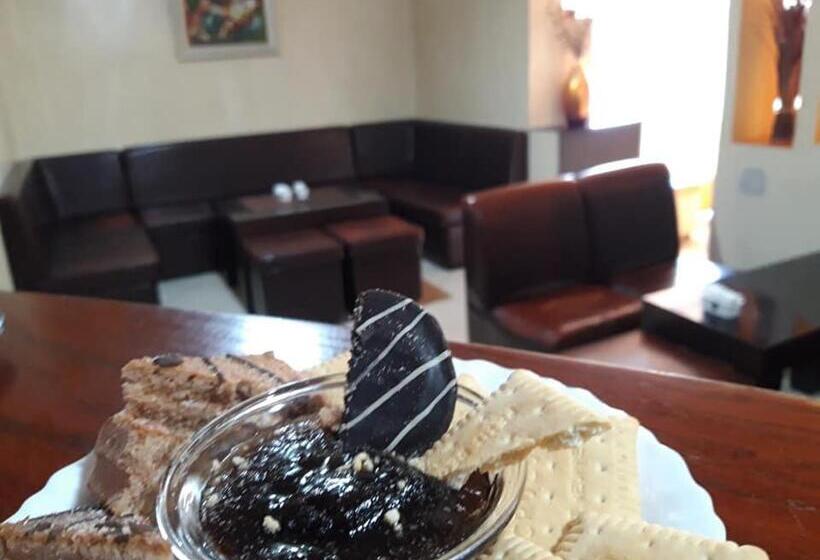 חדר סטנדרט לשלושה, Vila 57