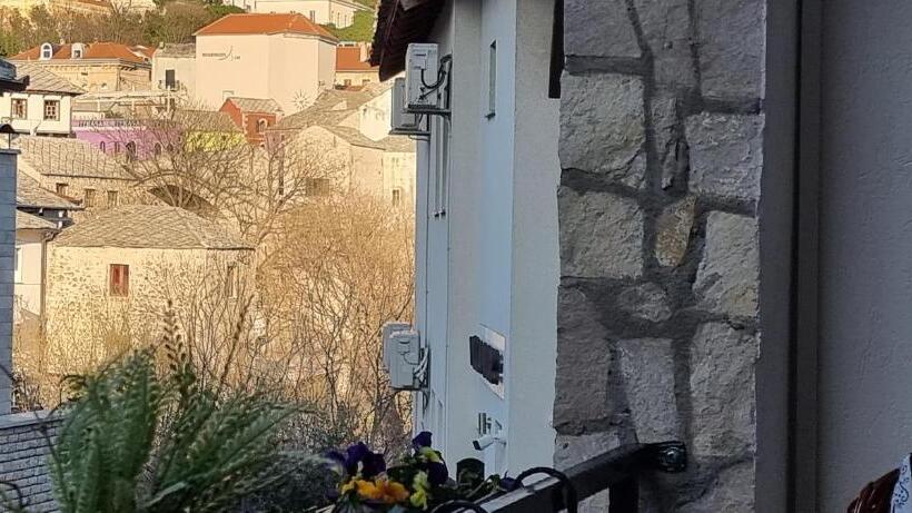 اتاق لوکس با بالکن, Villa Cardak