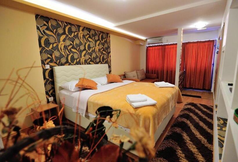 استودیو استاندارد با تراس, Villa Cardak