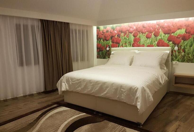 سوئیت دولوکس با چشمانداز رودخانه, Villa Cardak