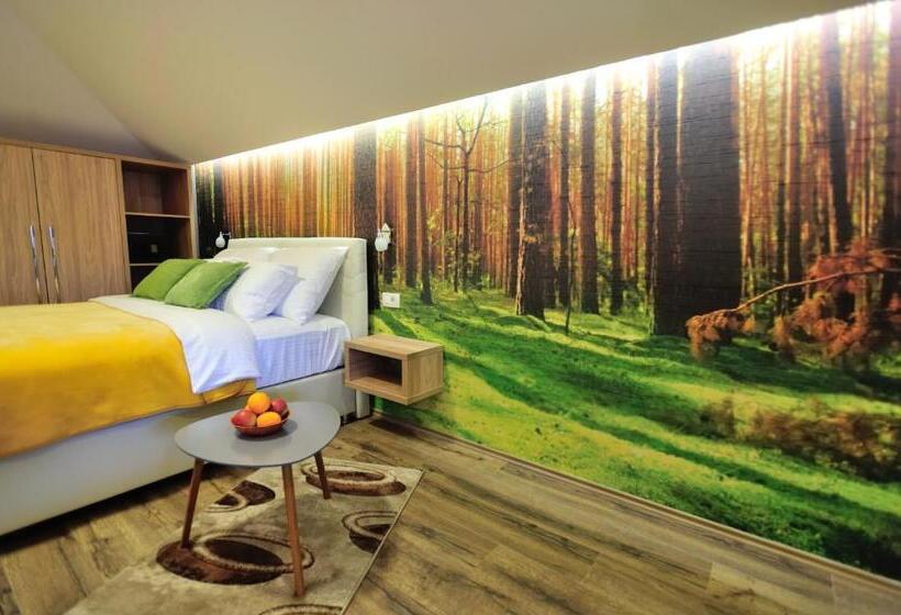 اتاق سوپریور با بالکن, Villa Cardak