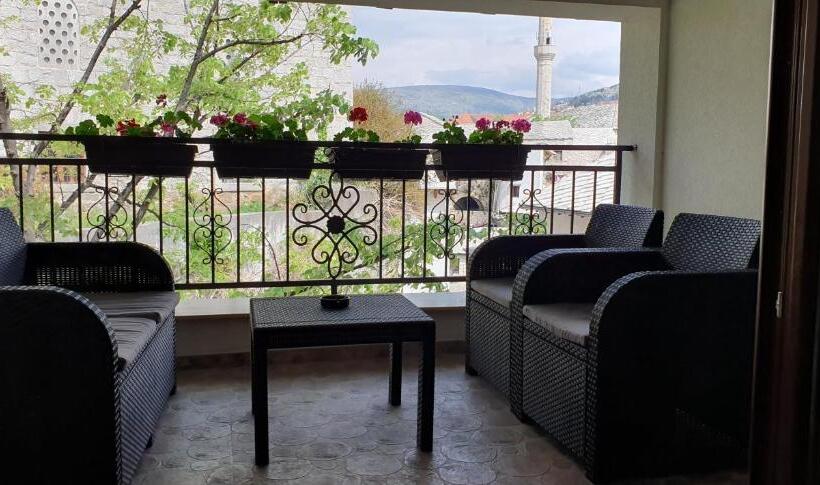 اتاق سوپریور با بالکن, Villa Cardak