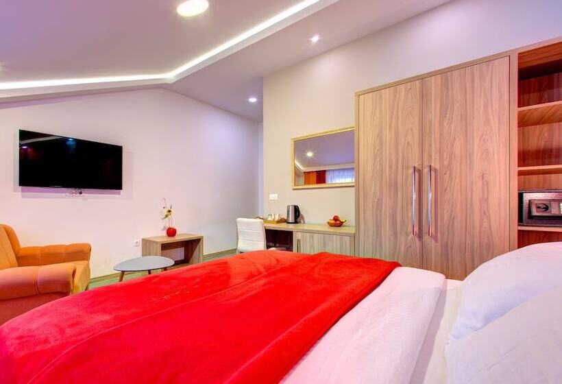 اتاق سوپریور, Villa Cardak