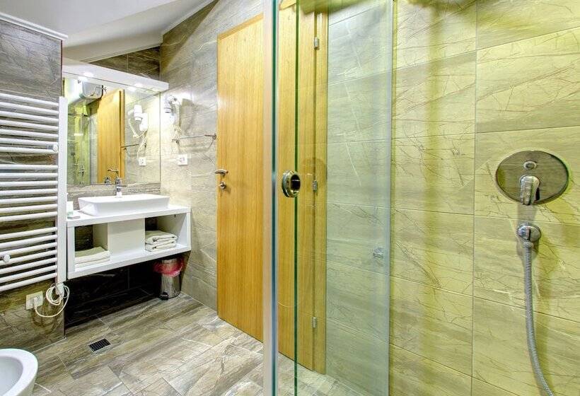 اتاق سوپریور با بالکن, Villa Cardak